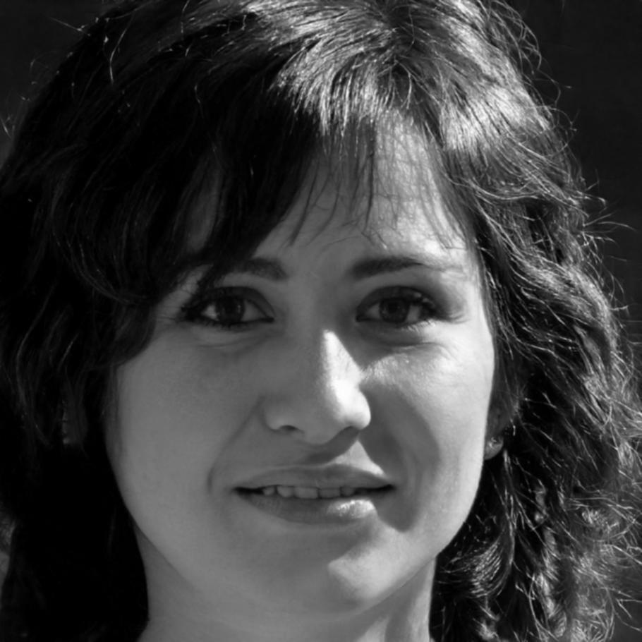 Rebecca Chen, Market Analysis Specialist